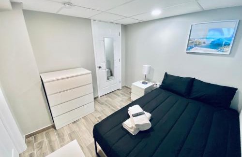 Haledon House | Bright, Stylish and Comfortable Room with Workspace!