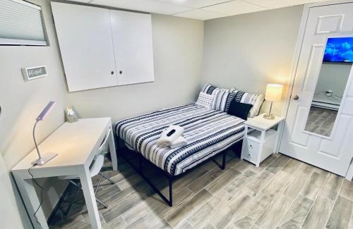 Haledon House | Bright, Stylish and Comfy Luxury Room With Workspace!