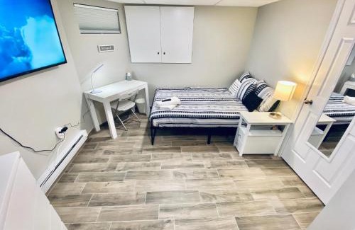 Haledon House | Bright, Stylish and Comfy Luxury Room With Workspace!