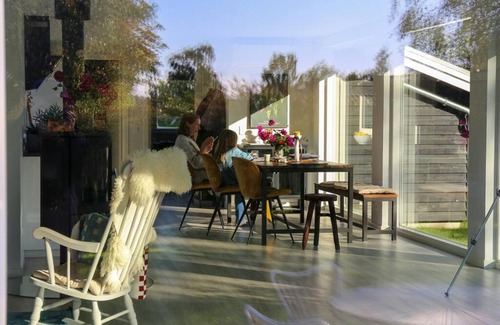 Holbaek House | Bright summer house close to the beach and water
