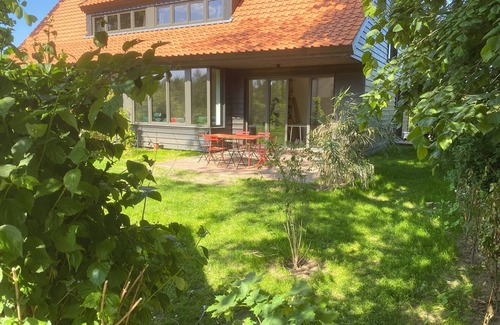 Hohenlychen House | Bright vacation home on Lake Zenssee with fireplace and terrace