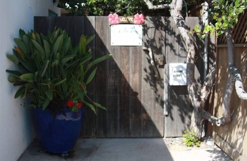 Ocean Beach House | Brighton Beach Bungalow # 2, 100 Feet to the Sand, Close to Fishing Pier, AC