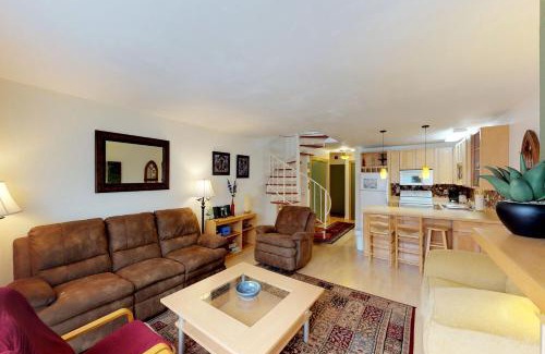Alyeska Apartment | Brighton Condo #208