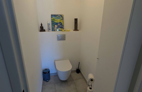 Brignoles Apartment | Brignoles apartment in quiet area near town center