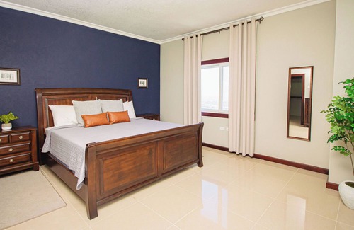 Saint Andrew Apartment | Bring the whole family to this great place with lots of room for fun