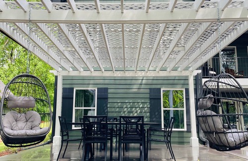 Buckhead House | Bring your family and friends to beautiful Fawn Cove!