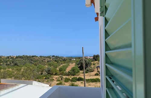 Porches House | Brisa do Sul by LovelyStay