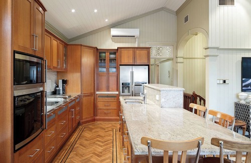 Paddington House | Brisbane Paddington 3-bedroom luxury house. Walk to restaurants, bars & shopping