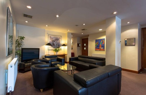 Bramhope Hotel | Britannia Leeds Bradford Airport Hotel