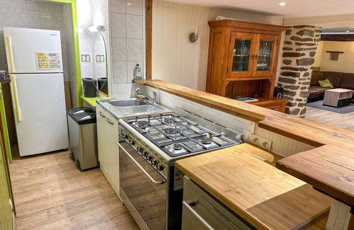 Vessey Cottage | Brittany Group - 12/15 people - private Nordic bath and spa