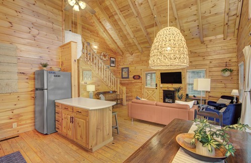 Lake Lure Cabin | Broad River Roost - Dog Friendly Cabin With Riverfront Fire Pit