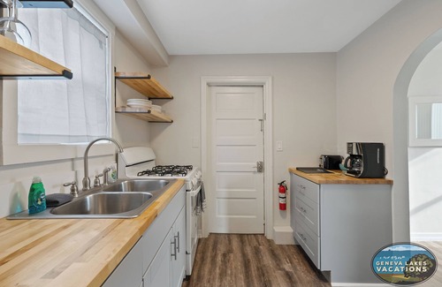 Lake Geneva Apartment | Broad St Earth Suite |Amazing Location in the Heart of Town |Parking Available |King & Queen Bedroom