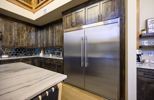 Broken Bow Cabin | Broken Branch Lodge, Offers guests unique amenities & amazing views