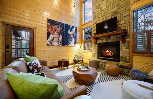 Broken Bow Cabin | BrokenBowRetreat|Hot Tub&Fire Pit|3Br3baths