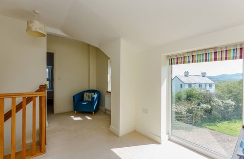 Edern Cottage | BRON GORS, family friendly, with open fire in Edern