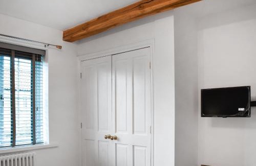 Slingsby House | Brookfields