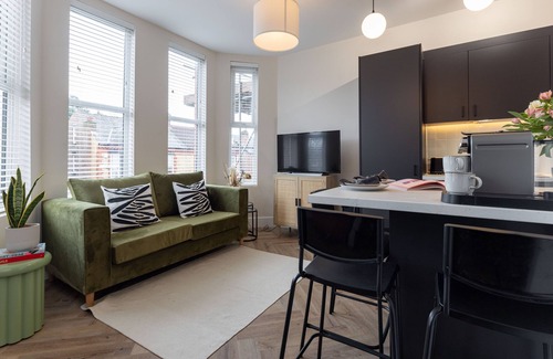 Liverpool Apartment | Broughton Place 3: 3BR Modern Flat in Liverpool