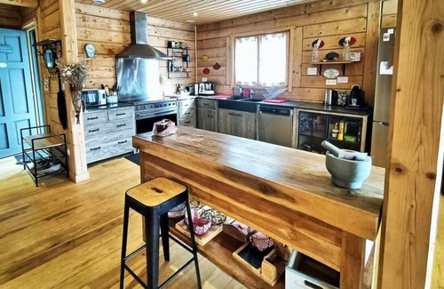 La Bastide-de-Serou Ski Chalet | Brouzenac · Superb modern chalet with 12 possible beds in the