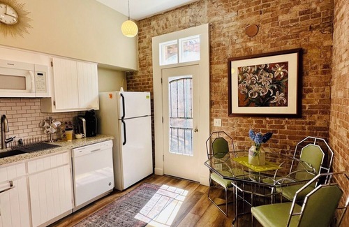 Bisbee Hotel | Brownstone Patio Suite-Historic Building in the Heart of Historic Downtown Bisbee