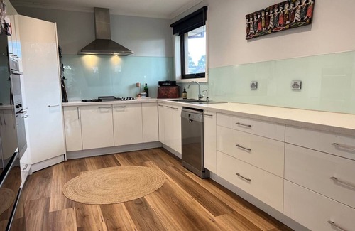 Maribyrnong House | Brum's Place | Inner City Tropical Haven