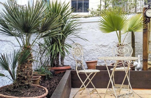 Hove Apartment | Brunswick Garden Studio | by Brighton Holiday Lets