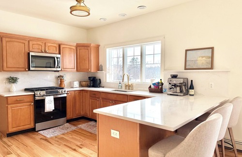 Brunswick House | Brunswick Lux 4BR Sunset River View with 4 Acres Big Lawn