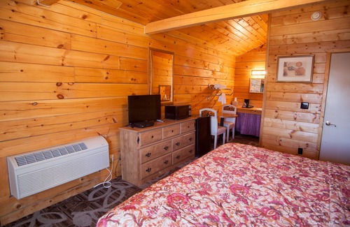 Panguitch Hotel | Bryce GatewayInn Cabins