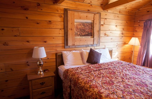 Panguitch Hotel | Bryce GatewayInn Cabins