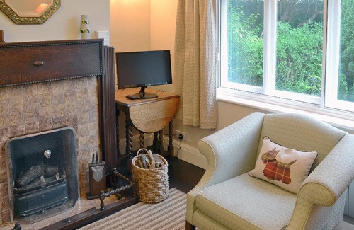 Ault Hucknall House | Bryn Tor - The Gardeners House