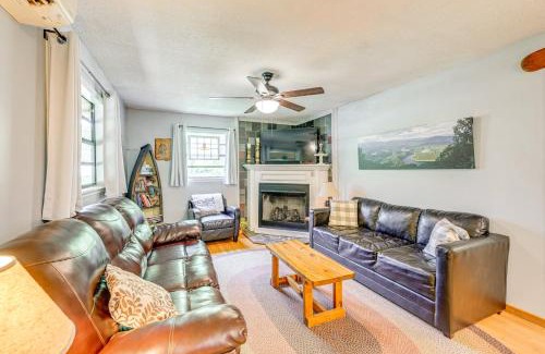 Bryson City House | Bryson City Home with Deck about 1 Mi to Fontana Lake