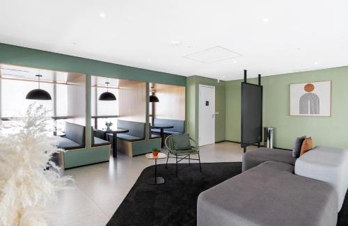 Sao Paulo Apartment | BSR Luxe Studio next to Allianz Park w Rooftop Pool and Pet Friendly