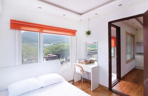 Byeonsan House | Buan Pullip Love Pension