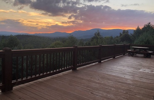 Purlear House | Buck Mountain Getaway - Stunning views, hot tub, fireplace. Nearby Boone.