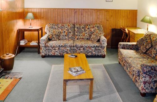 Kirriemuir House | Buckhood - Swwy
