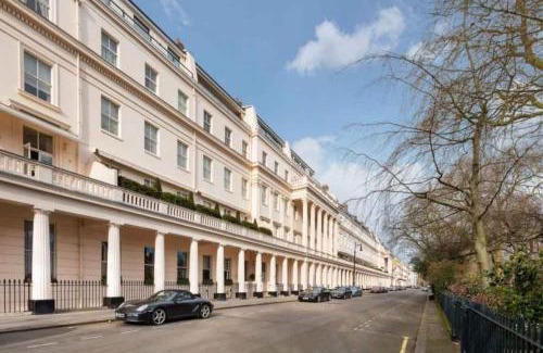Westminster Apartment | Buckingham Palace 4br Family Stay & Cathedral View