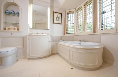 Buckland House | Buckland Manor - A Relais & Chateaux Hotel