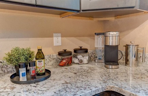 Ellijay Cabin | Bucks & Bourbon-Luxury– 3 King Beds Hot Tub Fire Pit Game & Movie Rooms