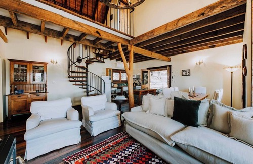 Budgee Budgee House | Budgee Budgee Farm 33 Acres of Pure Bliss