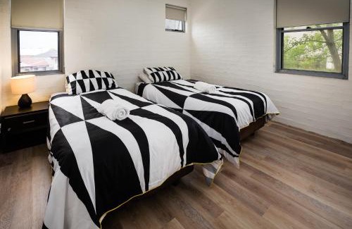 Jesmond Apartment | Budget Bluegum Apartments Jesmond