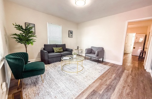 Albright Condo | Budget friendly - 1 bd apart in the heart of Durham