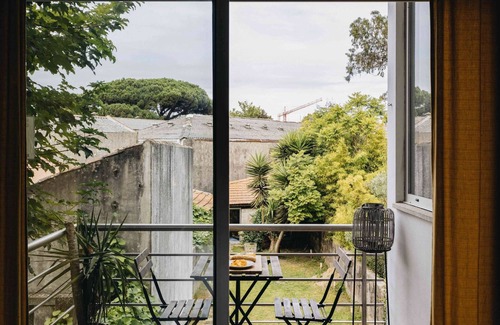 Uniao de Freguesias do Centro Apartment | Budget-Friendly Studio w/Balcony in Rosario