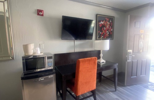Lakeside Park Hotel | Budget INN At The Heavenly Gondola