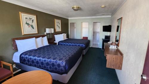 Needles Hotel | Budget Inn