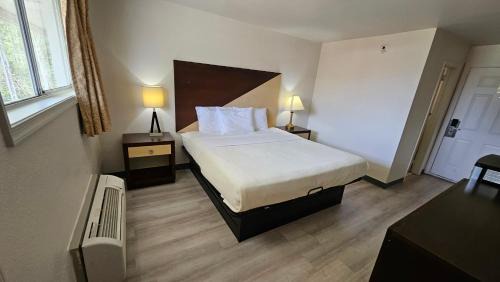 Williamsburg Hotel | Budget Inn