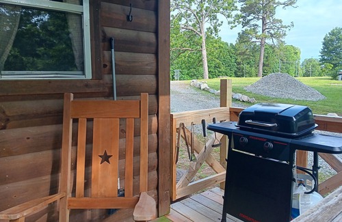 Bruno House | Buffalo Camp 2 - Couples Cabin MINUTES to BufPt or Dillards