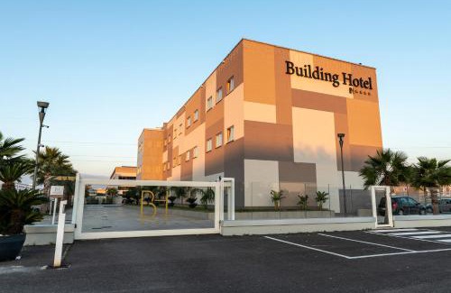 Carinaro Hotel | Building Hotel