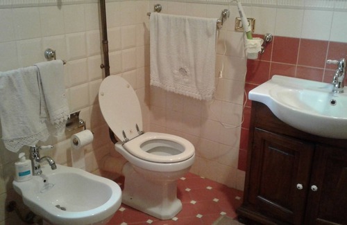 Altavilla Milicia Bed & Breakfast | Building in the historic center equipped with every comfort furnished and equipped