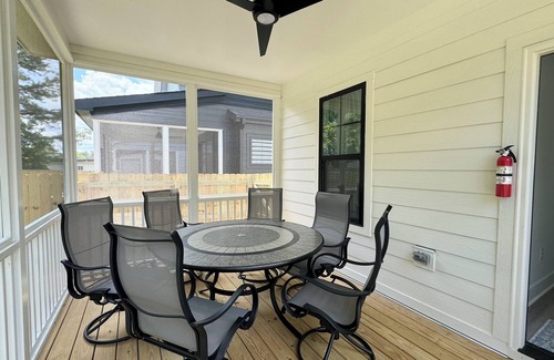 Apex House | Built in 2024: 2100SF, 4-BR, 4-full-BA pet-friendly house in marvelous Apex