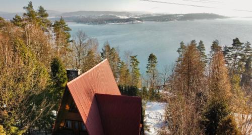 Tresna Ski Chalet | BUKOWA Jezioro Żywieckie Beskid Żywiecki Śląski Sauna Jacuzzi Kominek Morsowanie Tresna Żywiec Szczyrk