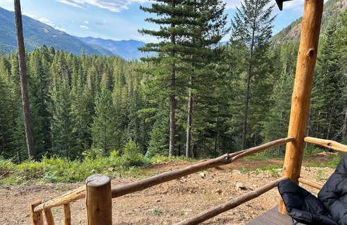 Noxon Cabin | Bull Lake, Montana Mountaintop Retreat
